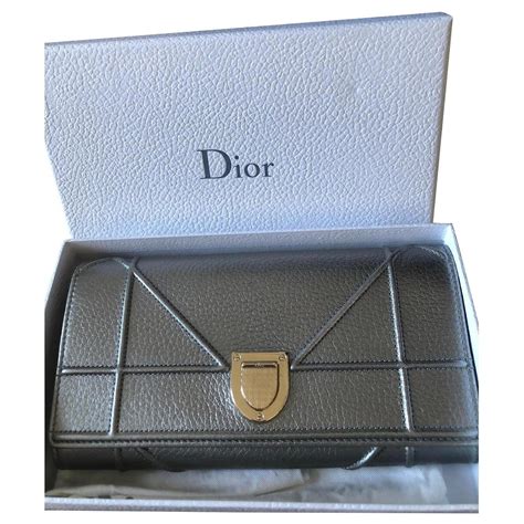 dior pochettes|pochette dior omaggio.